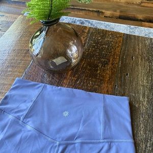 ATHLETA ❤️ Like New Ultra High Rise Elation Capri Leggings